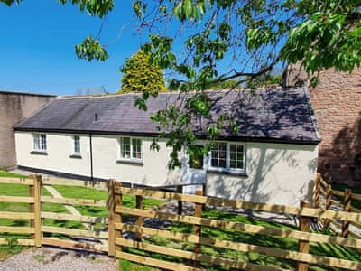 Welcoming single storey property | Colby Hall Cottage, Colby, near Appleby-in-Westmorland