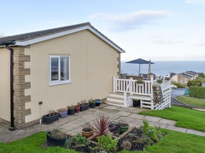 Attractive holiday home | Sea View Cottages- North Sea Views - Sea View Cottages, Knipe Point, near Cayton