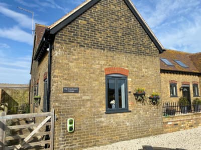 Exterior | Coachman’s Cottage - Old Downs Farm, Sandwich Bay, near Sandwich