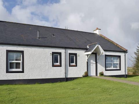 Delightful  Scottish holiday cottage close to the west coast | Pine Cottage - Culmore Bridge Cottages, Sandhead