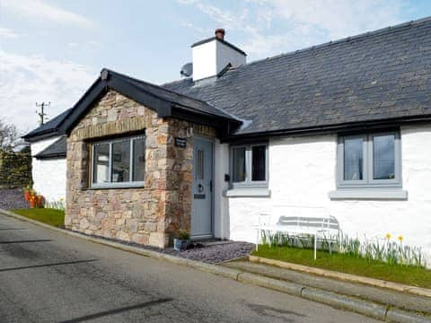 Traditional Welsh long house | Penrallt, Rhydlydan, near Betws-Y-Coed