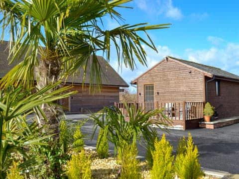 Delightful accommodation | Fern Lodge - Sandbank Lodges, Melbourne, near Derby