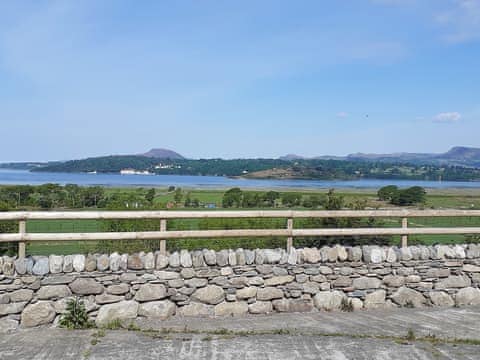 Views across the estuary to Portmeirion | The Barn, Talsarnau, near Harlech