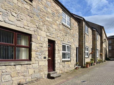 Exterior | Twizell Cottage, Alnwick