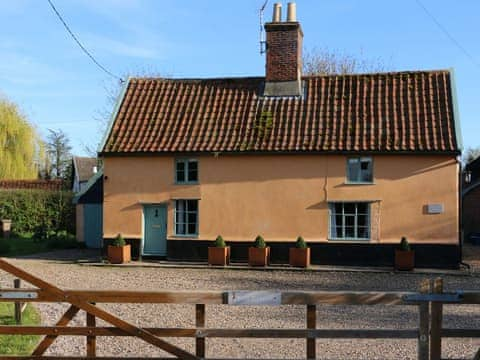 Exterior | Bell Corner Cottage, Cratfield, Halesworth