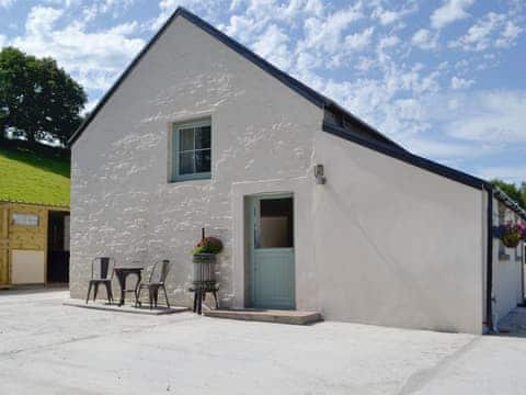 Exterior | The Little Cow Shed, Garnswllt, near Ammanford