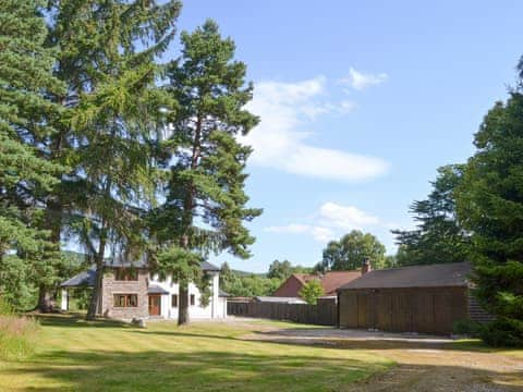 Exterior | Battanropie Lodge, Carrbridge