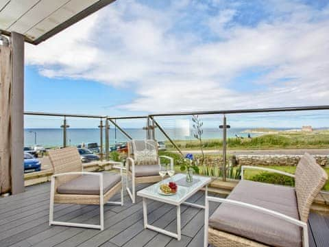 Sitting-out-area | 15 Ocean Gate, Newquay