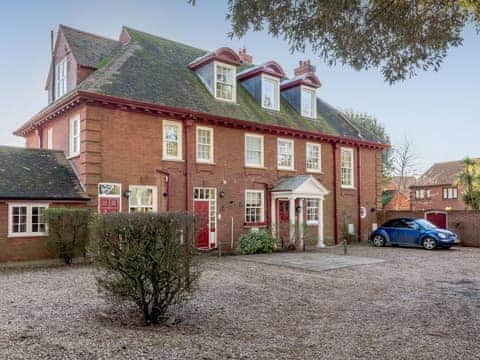 Exterior | Hampshire House, Cromer