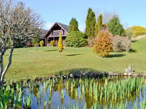 Garden and grounds | Dontra Log Chalet 2 - Dontra Log Chalets, Banavie, near Fort William