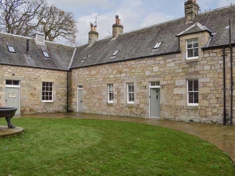 Exterior | Coachman&rsquo;s Cottage, Falkland