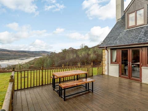 Outdoor area | The Big Hoose, Linside