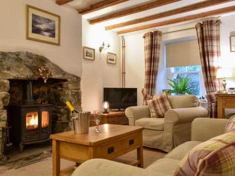 Living room/dining room | 4 Banc Llugwy - Banc Llugwy Cottages, Betws-y-Coed