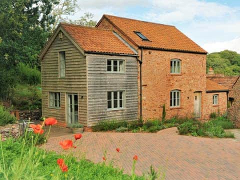 Beautiful,restored detached cottage | The Mill House, Aisholt, near Bridgwater