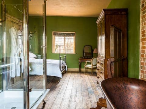 Master bedroom | The Scullery - St Giles House, Wimborne St Giles