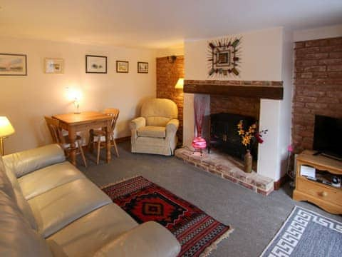 Living room/dining room | Hollyhocks Cottage, Docking