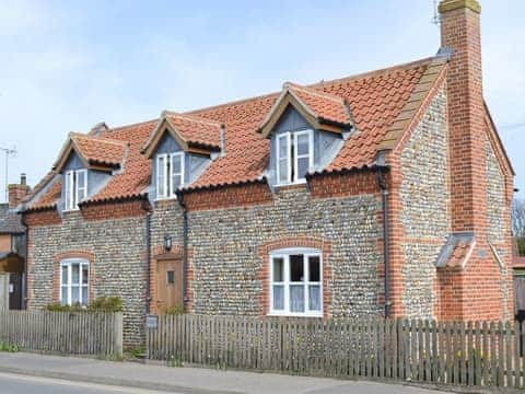 Exterior | Stepping Stone Cottage, Bacton, near North Walsham