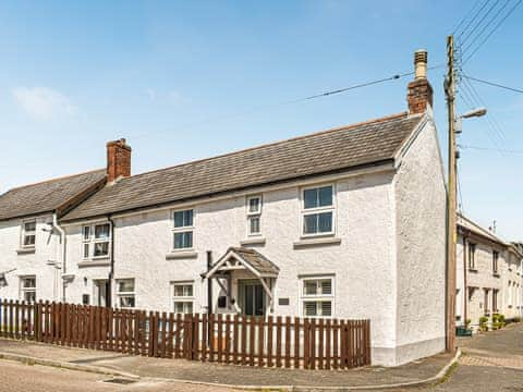 Exterior | Chuckle Cottage, Braunton