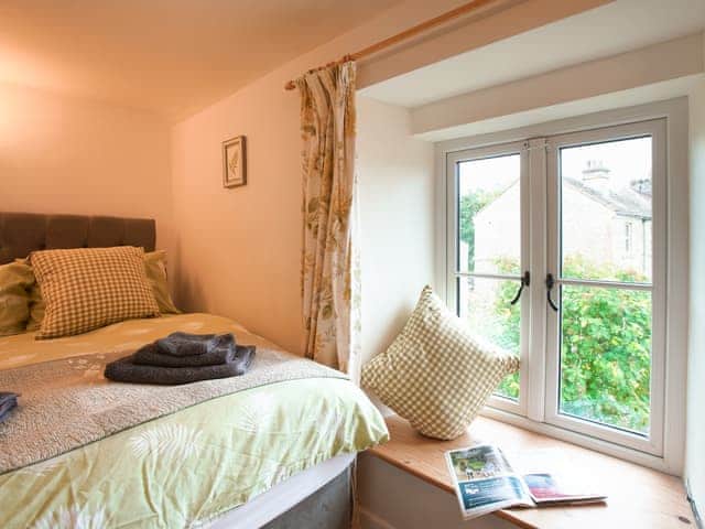 Double bedroom | Fern Cottage, Bradwell