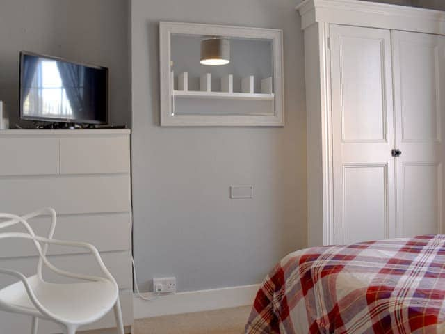 Comfy double bedroom | Divers Cottage, Herne Bay, near Whitstable