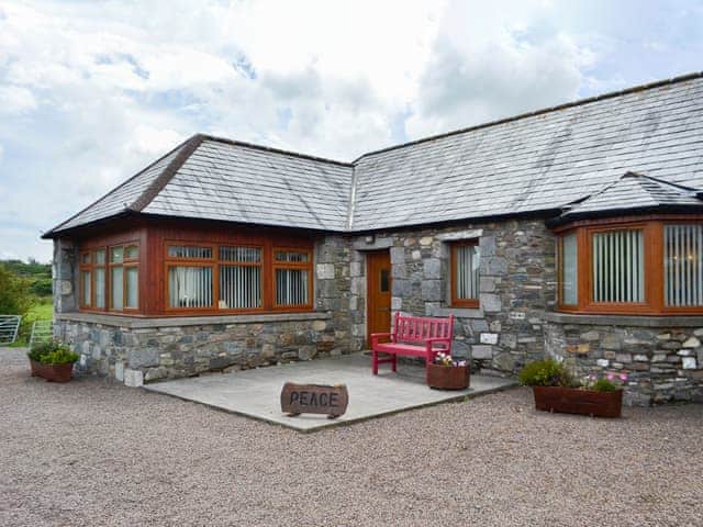 Delightful holiday home | Peace - East Culkae Cottages, Sorbie, Newton Stewart