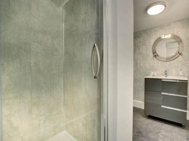 Downstairs shower room | Amber Waves, Seahouses