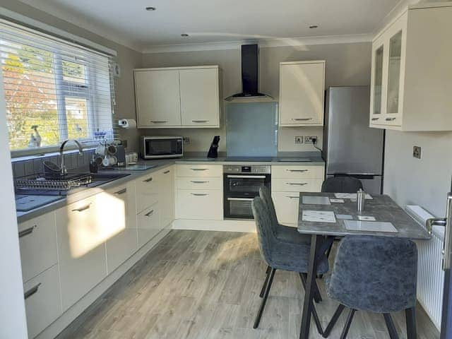 Generous sized kitchen | Green View, Churston Ferrers, near Brixham