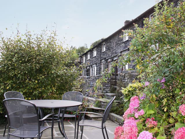 Relaxing detached garden with stunning views | Carrie’s Gate, Coniston
