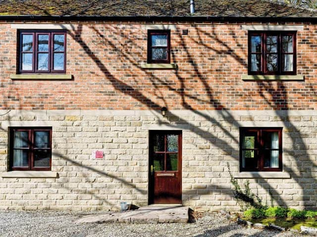 Delightful holiday home | Alstonfield Cottage - Knockerdown Cottages, Carsington, near Ashbourne