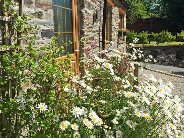 Delightful holiday home | The Old Sawmill @ Sunnyside, Trevelmond, near Liskeard