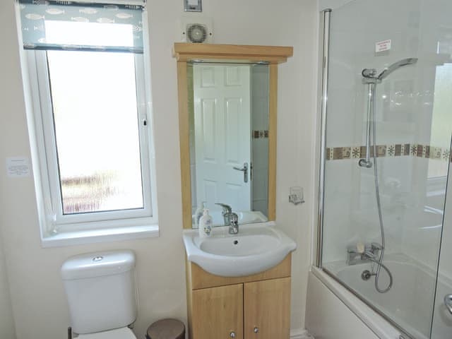 Bathroom | Windermere Lodge,