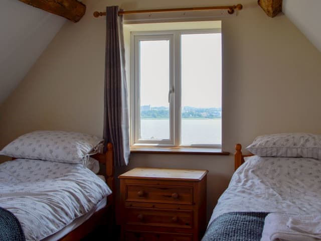 Twin bedroom | The Coach House, Lydney