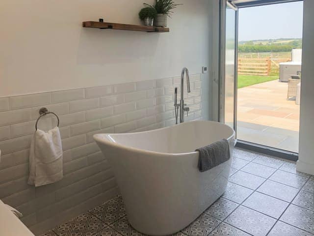 Bathroom | The Old Dairy - Ryehills Farm, Pickering