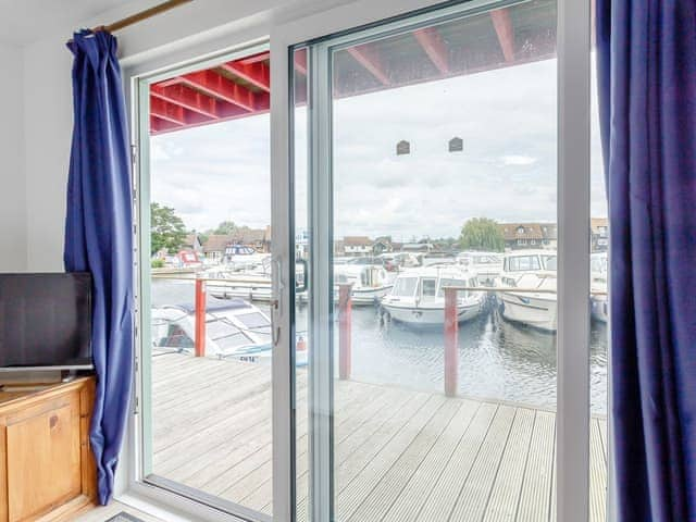 Double bedroom | Top Sail - The Sail Loft, Wroxham