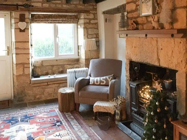 Christmas | Cosy Cottage, Bourton-on-the-Hill, near Moreton-in-Marsh