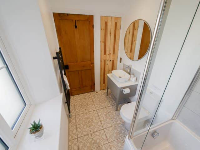 Shower room | Dunmail House, Allithwaite, near Grange-over-Sands