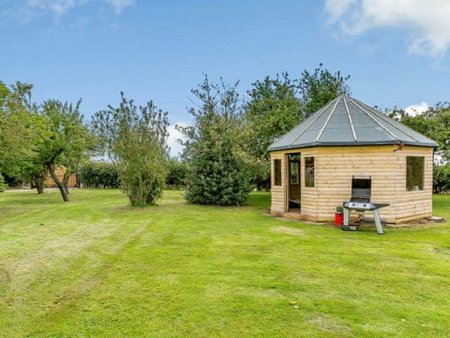 Summerhouse | Millstone Barn - Windmill Barns, Heapham, near Gainsborough