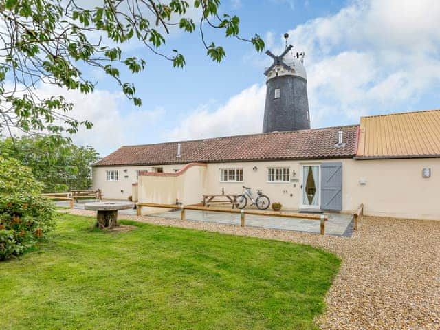 Exterior | Millstone Barn - Windmill Barns, Heapham, near Gainsborough