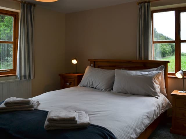 Double bedroom | Elesa Cottage, Elsing, near Dereham