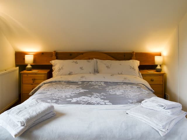 Double bedroom | Elesa Cottage, Elsing, near Dereham