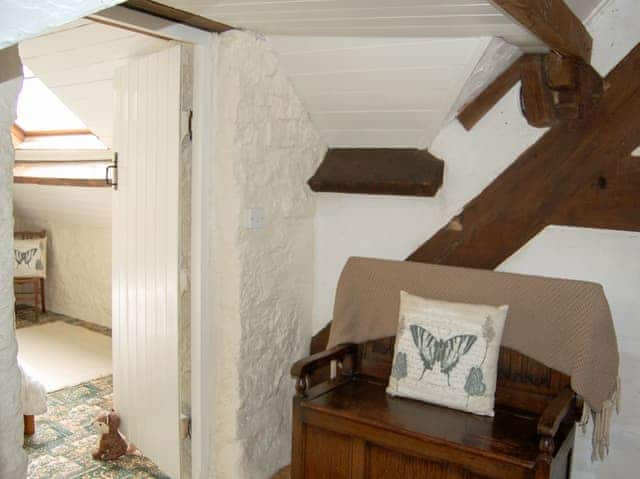 Landing | Nightingale Cottage - Leashaw Farm, Whatstandwell, near Matlock