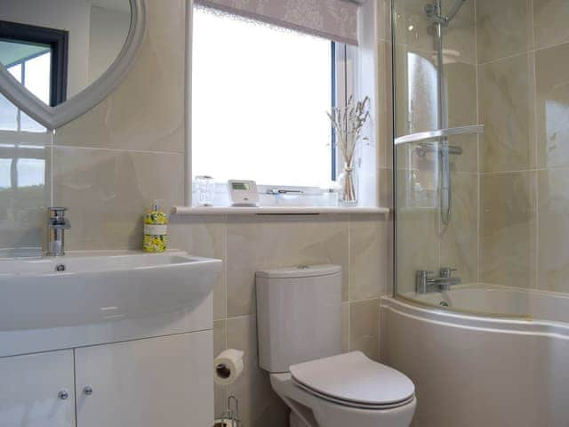 Bathroom | Bumble Lodge, Crickheath, near Oswestry