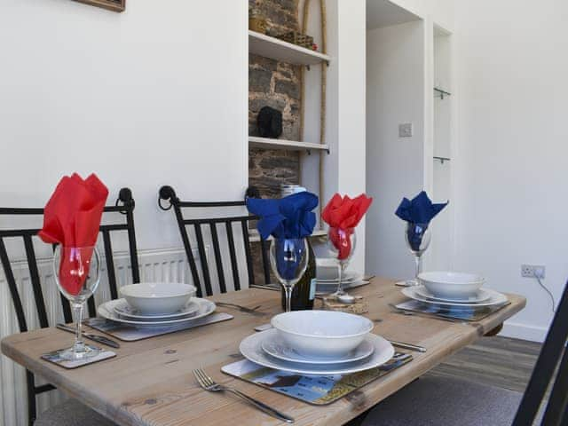 Living room/dining room | Apple Barn Cottage, Brixham