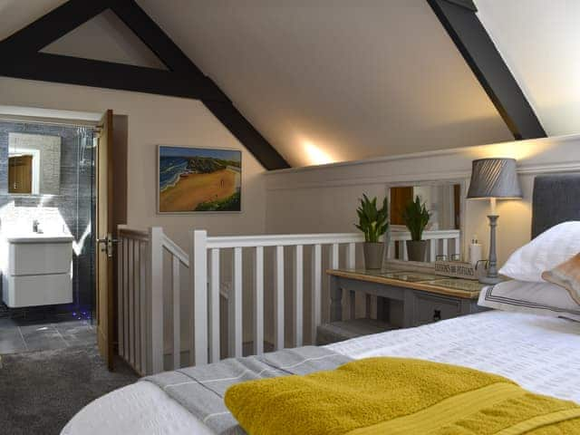 Double bedroom | Apple Barn Cottage, Brixham