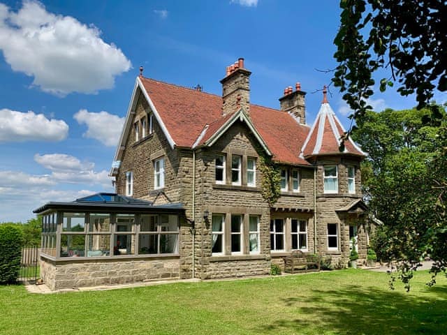 Eversfield, sleeps 12 in Goathland.