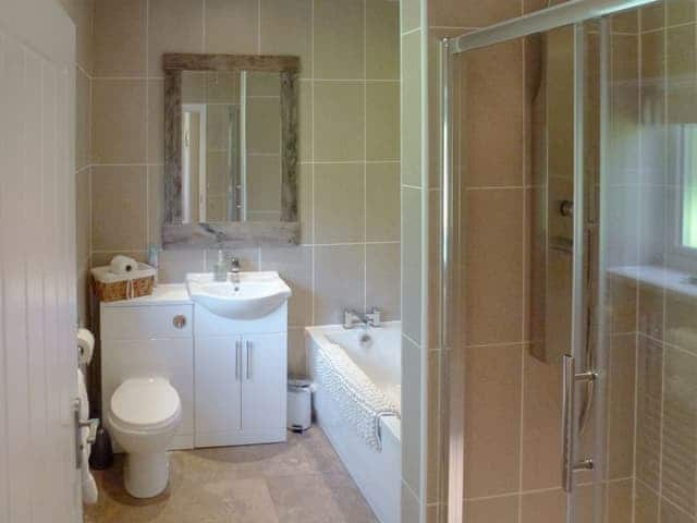 Bathroom | Old Toads Barn, Theddlethorpe, near Mablethorpe