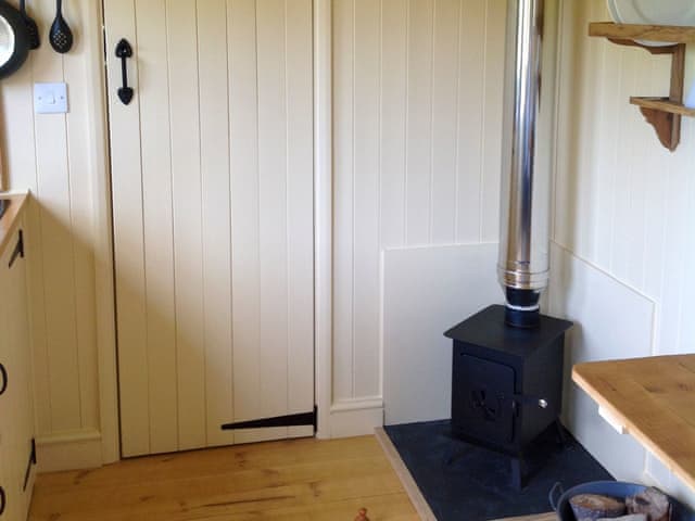 Open plan living space | Shepherds Hut at The Beeches, Harleston, near Eye