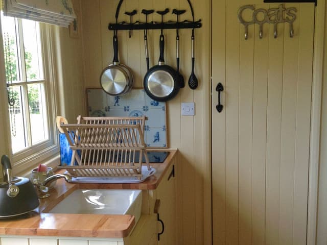Open plan living space | Shepherds Hut at The Beeches, Harleston, near Eye