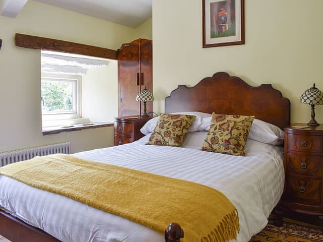 Double bedroom | Gallivantin Cottage, Thornton Rust, near Hawes