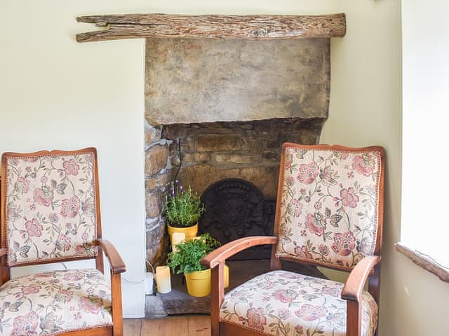 Double bedroom | Gallivantin Cottage, Thornton Rust, near Hawes